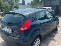 Usata Ford Fiesta 82 CV (60 kW) 2009 Blu Berlina