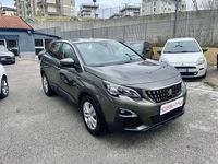 Usata Peugeot 3008 Business-Line 131 CV (96 kW) 2019 Verde SUV