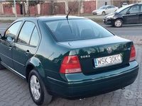 Usado VW Bora 105 CV (77 kW) 2003 Verde Berlina