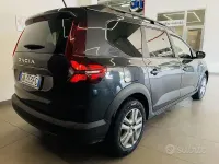 Usata Dacia Jogger Expression 91 CV (66 kW) 2023 Grigio Monovolume