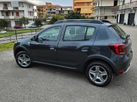 Usata Dacia Sandero Stepway 75 CV (55 kW) 2019 Grigio Utilitaria