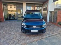 Usata VW Caddy Highline 102 CV (75 kW) 2018 Blu Monovolume