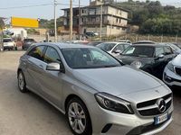 Usata Mercedes A180 Executive 108 CV (79 kW) 2018 Grigio Berlina