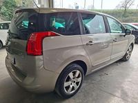 Usata Peugeot 5008 Allure 111 CV (81 kW) 2012 Beige Monovolume