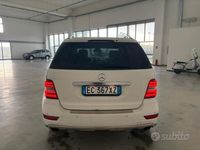 Usata Mercedes ML350 231 CV (169 kW) 2010 Bianco SUV