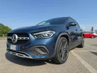 Usata Mercedes GLA180 Business 116 CV (85 kW) 2021 Blu/azzurro SUV