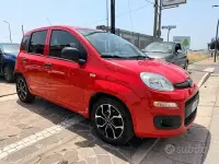 Usata Fiat Panda Pop 69 CV (50 kW) 2019 Rosso Utilitaria