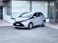 Usata Toyota Aygo 69 CV (50 kW) 2017 Grigio Utilitaria