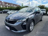 Begagnad Renault Clio V Evolution 91 HK (66 kW) 2025 Grå Sedan