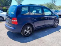 Usata VW Touran 101 CV (74 kW) 2004 Bluazzurro Monovolume