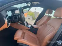 Usata BMW 520 Luxury Line 190 CV (139 kW) 2019 Blu/azzurro Station wagon