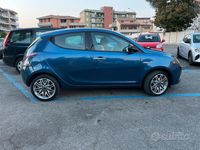 usata Lancia Ypsilon gold