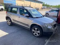 Usata Skoda Yeti 140 CV (102 kW) 2010 Grigio SUV