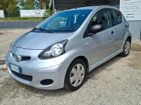 Usata Toyota Aygo Sol 68 CV (50 kW) 2010 Grigio Utilitaria