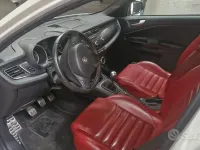 Usata Alfa Romeo Giulietta Quadrifoglio Verde 235 CV (172 kW) 2013 Bianco Utilitaria