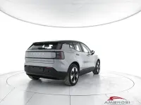Nuova Volvo EX30 Plus 149 kW (203 CV) 2026 Grigio SUV