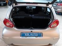 usata Toyota Aygo 1.0 12V VVT-i 5 porte Sol automatica