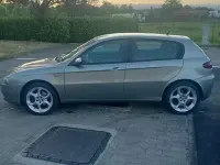 Usata Alfa Romeo 147 120 CV (88 kW) 2008 Grigio Utilitaria