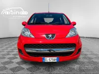Gebraucht Peugeot 107 Active 68 PS (50 kW) 2012 Rot Kleinwagen