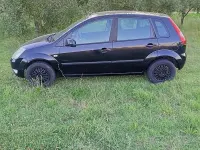 Usata Ford Fiesta 68 CV (50 kW) 2005 Nero Utilitaria