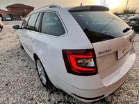 Usata Skoda Octavia G-TEC Executive 110 CV (80 kW) 2018 Bianco Station wagon