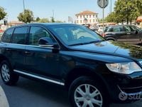 Usata VW Touareg 174 CV (127 kW) 2007 Nero SUV