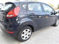 Usata Ford Fiesta 70 CV (51 kW) 2011 Blu Berlina