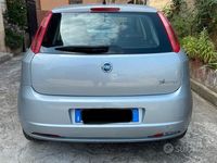 Usata Fiat Grande Punto 75 CV (55 kW) 2006 Utilitaria