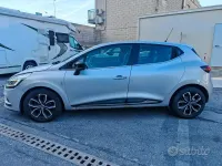 Usata Renault Clio V 90 CV (66 kW) 2019 Grigio Berlina