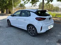 Usata Opel Corsa 101 CV (74 kW) 2025 Bianco Utilitaria