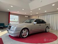 Usata Mercedes E55 AMG AMG 354 CV (260 kW) 1998 Argento Berlina
