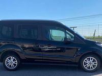 Begagnad Ford Tourneo Titanium 120 HK (88 kW) 2020 Svart Van