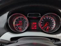 Usata Opel Adam Jam 70 CV (51 kW) 2013 Bianco Utilitaria