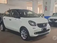 Begagnad Smart ForFour Passion 71 HK (52 kW) 2019 Vit Halvkombi