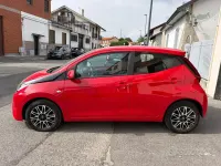 Usata Toyota Aygo Connect Style 72 CV (52 kW) 2021 Rosso Utilitaria