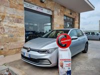 Usata VW Golf VIII Life 116 CV (85 kW) 2022 Grigio Berlina