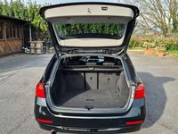 Usata BMW 320 184 CV (135 kW) 2013 Nero Station wagon
