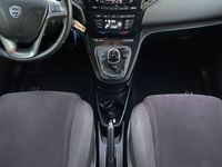 usata Lancia Ypsilon 0.9 TwinAir 85 CV -GARANZIA