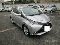 Usata Toyota Aygo Cool 69 CV (50 kW) 2016 Argento metallizzato Utilitaria