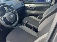 Usata Toyota Aygo Connect Style 72 CV (52 kW) 2021 Grigio Utilitaria