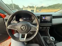 Usata Renault Clio V Evolution 91 CV (66 kW) 2024 Arancione Berlina