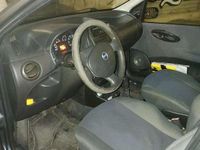 Usata Fiat Punto Active 69 CV (50 kW) 2005 Utilitaria