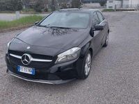 Usata Mercedes A180 109 CV (80 kW) 2016 Nero Berlina