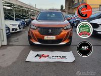 Usata Peugeot 2008 Allure 139 CV (102 kW) 2020 Arancione SUV