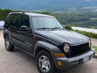 Usata Jeep Cherokee 163 CV (119 kW) 2006 Nero SUV
