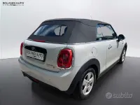 Usata Mini Cooper D Cabriolet 116 CV (85 kW) 2019 Argento Cabrio