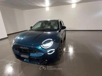 Nuova Fiat 600 La Prima 101 CV (74 kW) 2026 Verde SUV