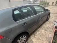 Usata VW Golf V 105 CV (77 kW) 2004 Utilitaria