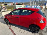 Usata Lancia Ypsilon 69 CV (50 kW) 2018 Rosso Utilitaria