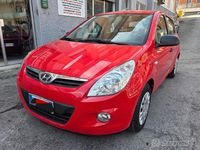 Usata Hyundai i20 Classic 78 CV (57 kW) 2012 Rosso Utilitaria
